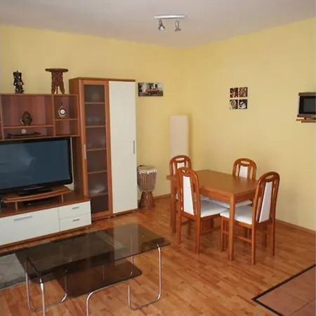 Lido Di - Aranypart - Minden 1 Percre! Siofok